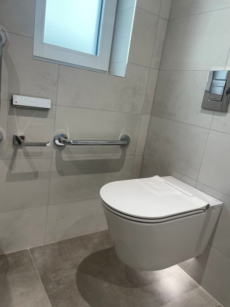closomat toilet ty haul 768x1024